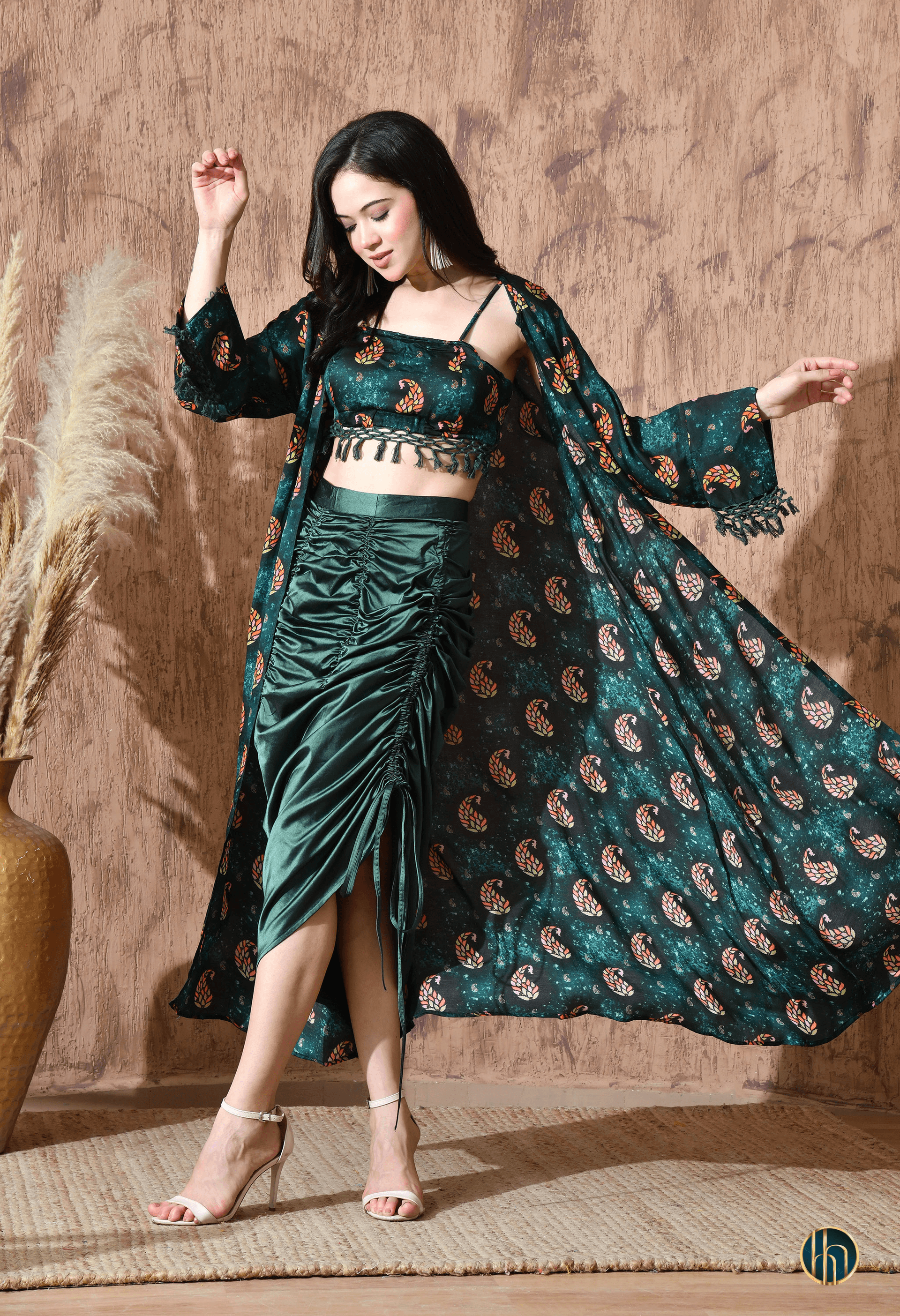 Aarya Emerald Green Paisley 3-Piece Cape Set with Tassels
